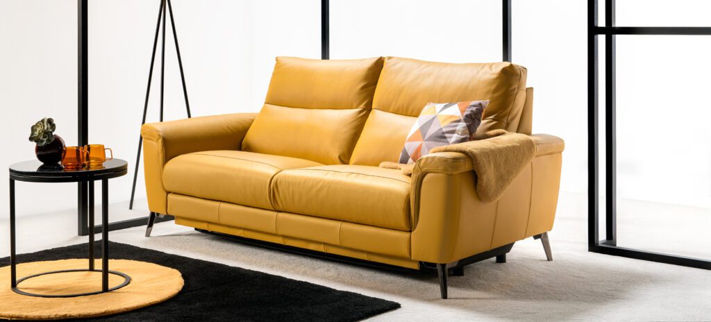 Sofa Vero Verbena w żółtej skórze